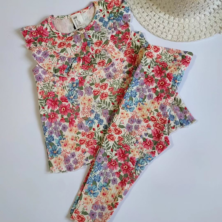 ست تاپ و شلوار کبریتی گل گلی وارداتی برند h&m